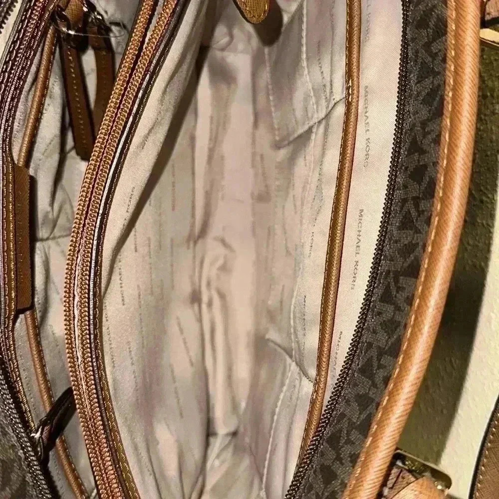 Michael Kors Logo tote bag - Picture 6 of 12